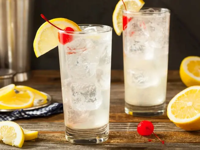 coctel collins