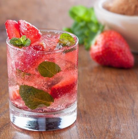 Coctel beso de fresa