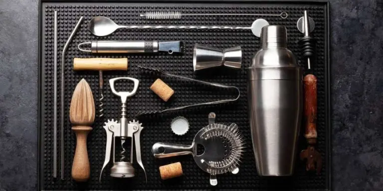 Kit-de-utensilios-para-bartender-768x384 - Cursos de Coctelería Herramientas Bar tender